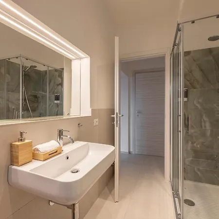 Fly فندق مبيت وإفطار