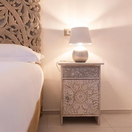 Fly فندق مبيت وإفطار 3*