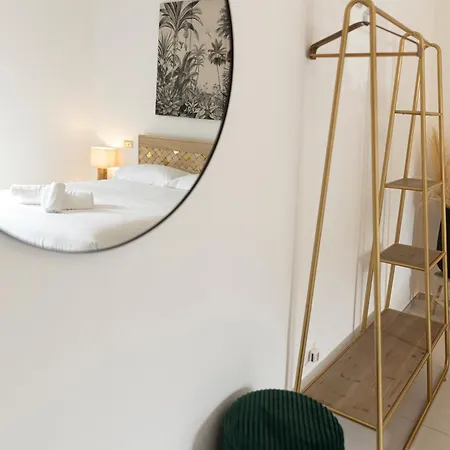 Couette-café Fly Pise